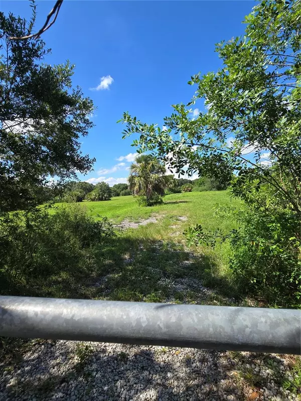 Okeechobee, FL 34972,253 NE 110 ST