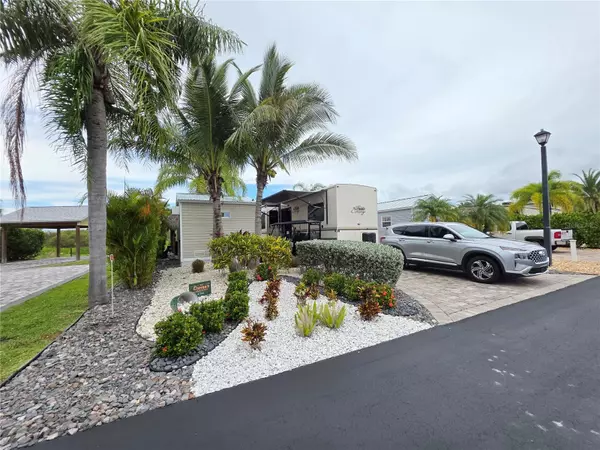 Okeechobee, FL 34974,3923 SE 6TH ST #143