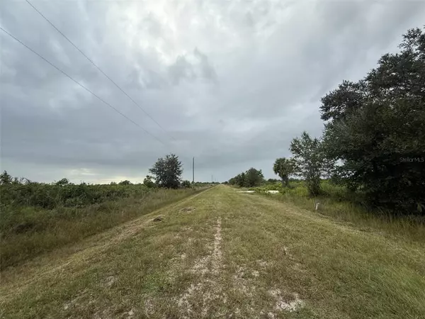 Okeechobee, FL 34972,18417 NW 254TH ST