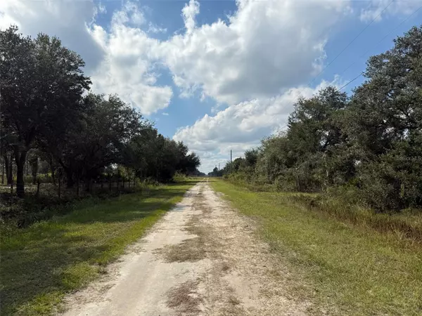 Okeechobee, FL 34972,15838 NW 312TH ST
