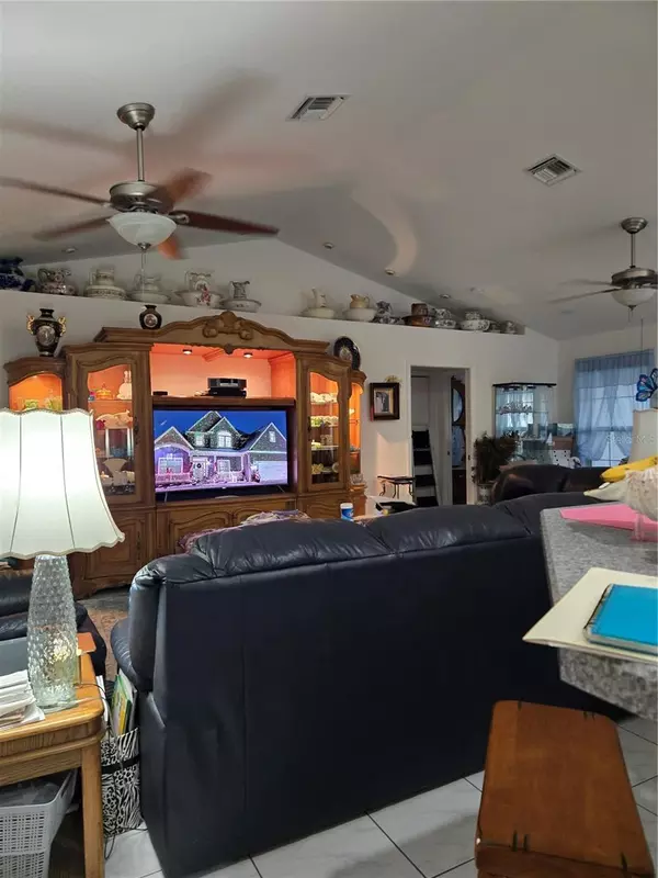 Okeechobee, FL 34974,2612 SE 33RD ST