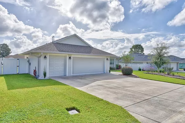 Ocala, FL 34472,991 SE 67th CT