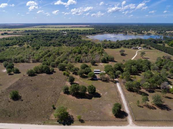 12050 SE 21st PL, Morriston, FL 32668