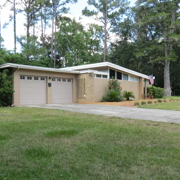852 NW 2ND AVE, Williston, FL 32696
