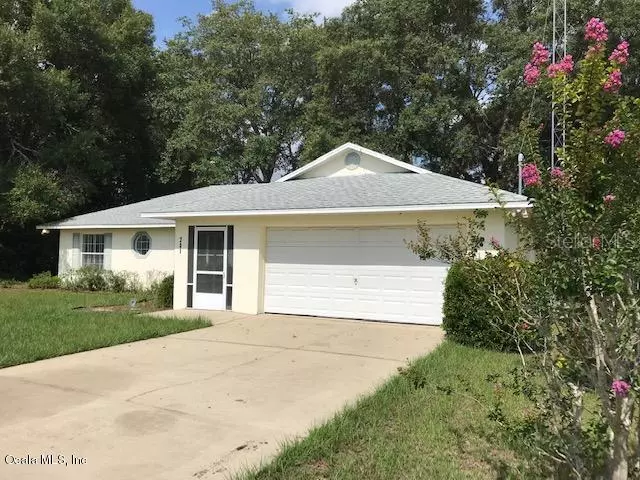 231 Oak LN, Ocala, FL 34472