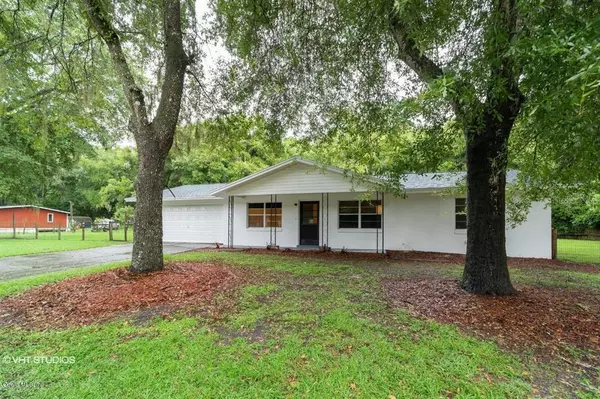12330 SE 130th AVE, Ocklawaha, FL 32179