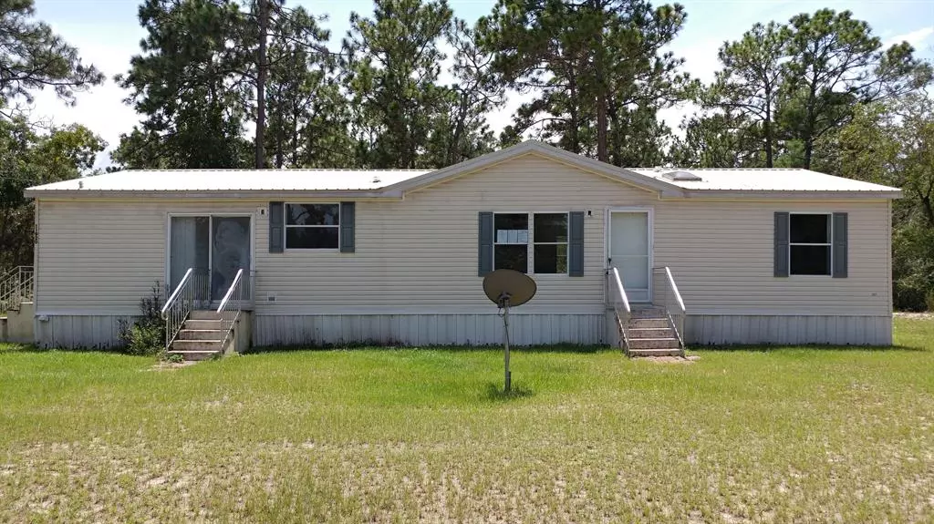 11920 SE 165th AVE, Ocklawaha, FL 32179
