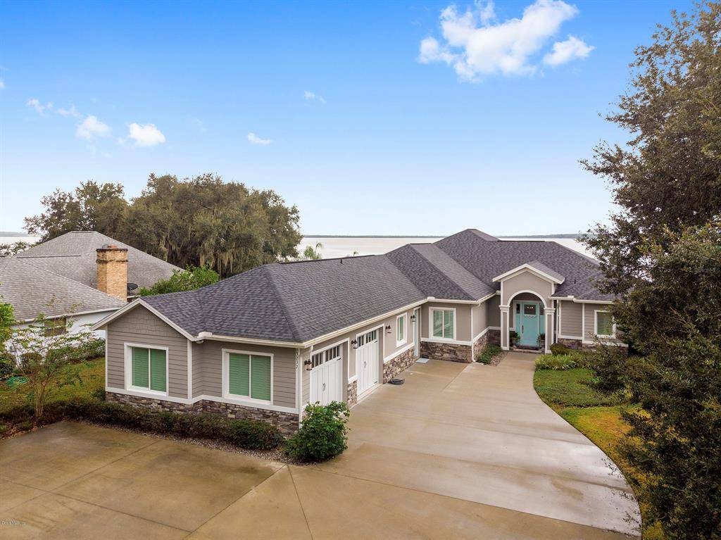 13232 SE 145th AVE, Ocklawaha, FL 32179