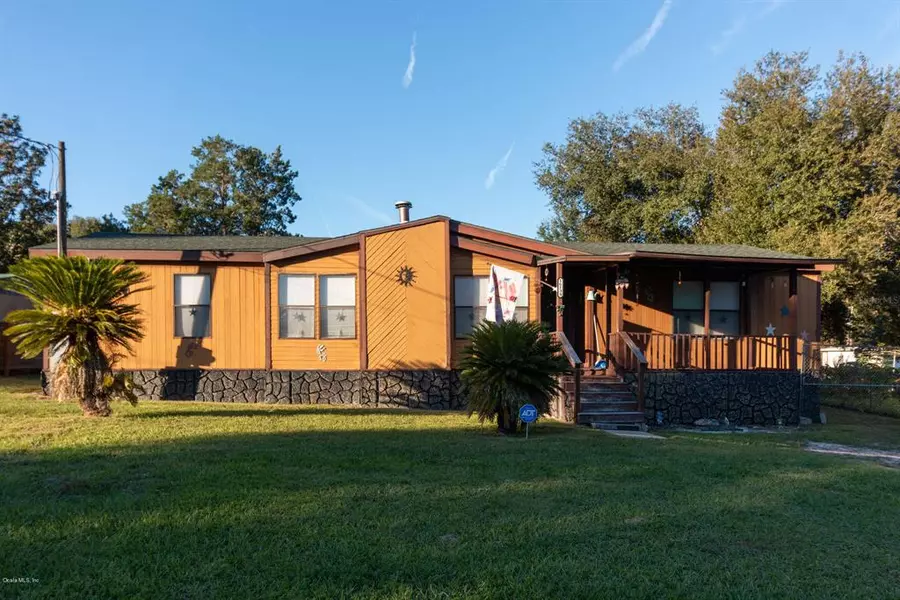 16139 SE 15th ST, Ocklawaha, FL 32179