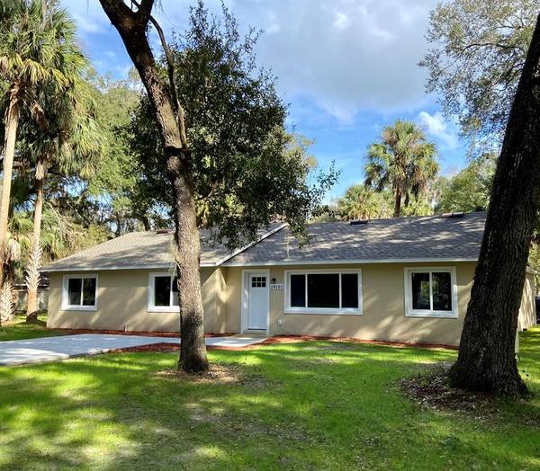 19101 SE 162nd ST, Weirsdale, FL 32195