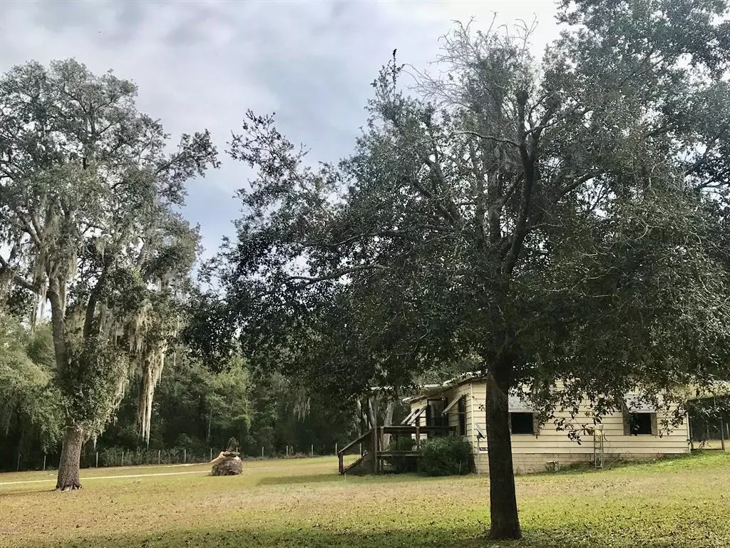 Ocala, FL 34482,469 NW 117th CT