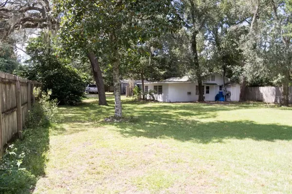 Salt Springs, FL 32134,25035 NE 131ST PL