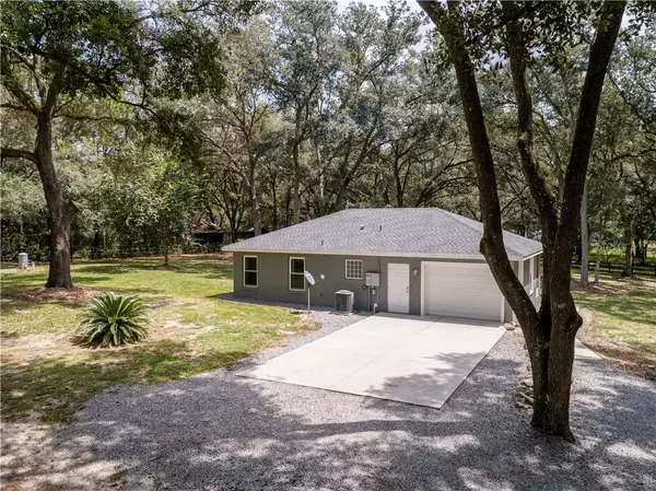 15421 SE 24TH STREET RD, Ocklawaha, FL 32179