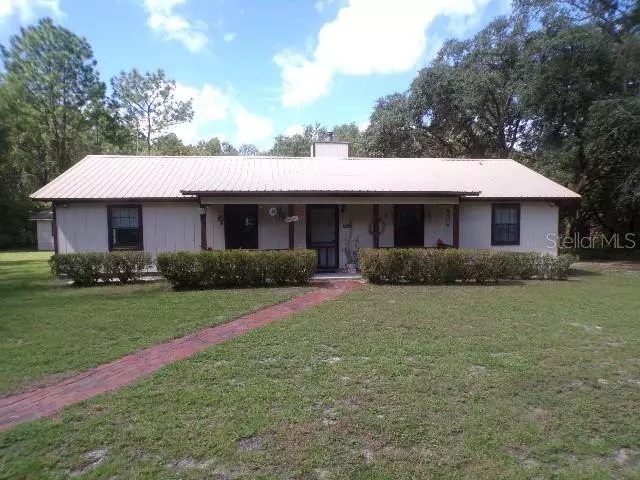 257 E COWPEN LAKE RD, Hawthorne, FL 32640