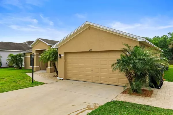 Lakeland, FL 33811,5188 ASHWOOD DR