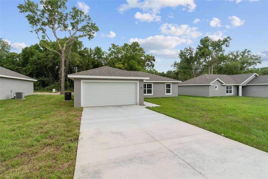 1061 W VIRGINIS DR, Citrus Springs, FL 34434