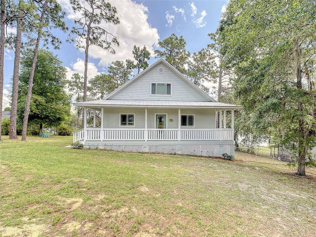 208 CUE LAKE DR, Hawthorne, FL 32640