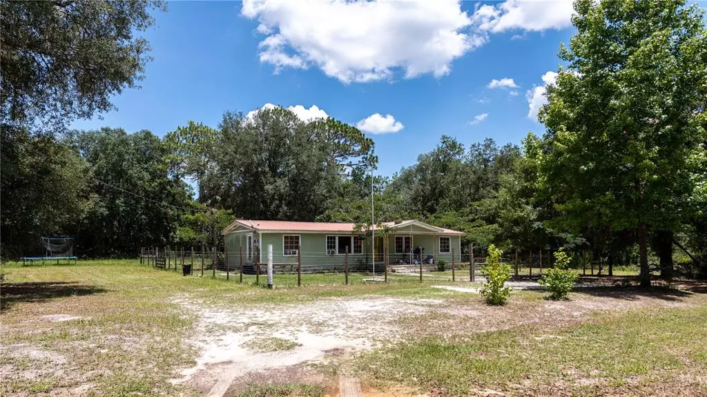 104 SYBLE AVE, Palatka, FL 32177