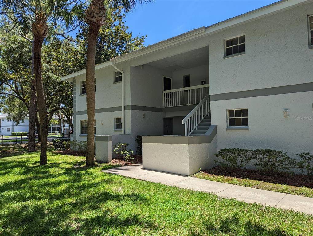 571 MIDWAY TRAK #J202, Ocala, FL 34472