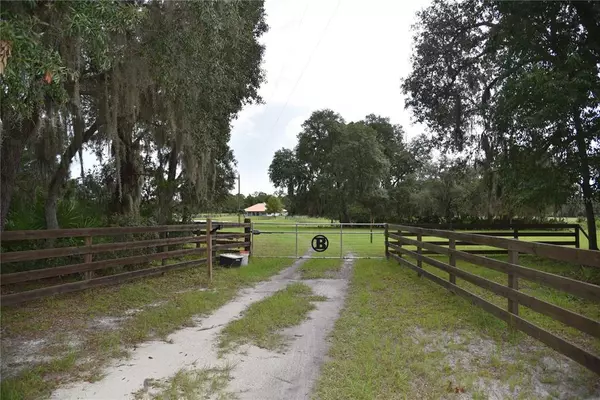 Interlachen, FL 32148,530 S COUNTY ROAD 315