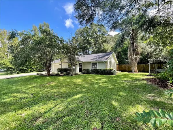 Ocala, FL 34472,3 TEAK LN