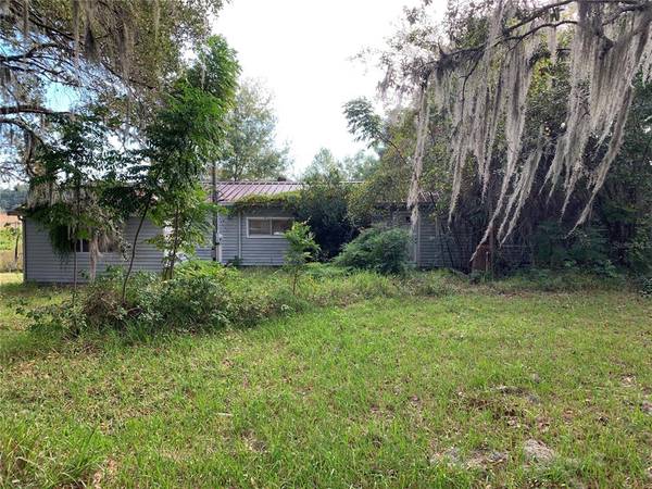 6925 SE 166TH AVE, Ocklawaha, FL 32179