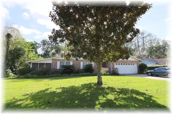 2002 NE 5TH PL, Ocala, FL 34470