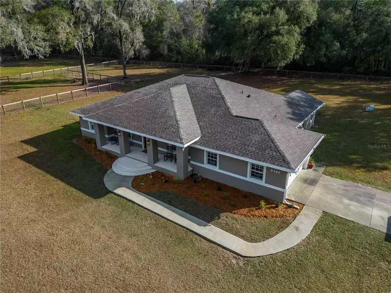 5560 W HIGHWAY 318, Reddick, FL 32686