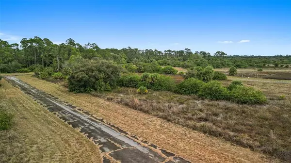 Labelle, FL 33935,707 SHARK LN