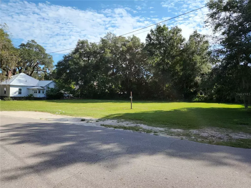 33 NW 3RD ST, Williston, FL 32696