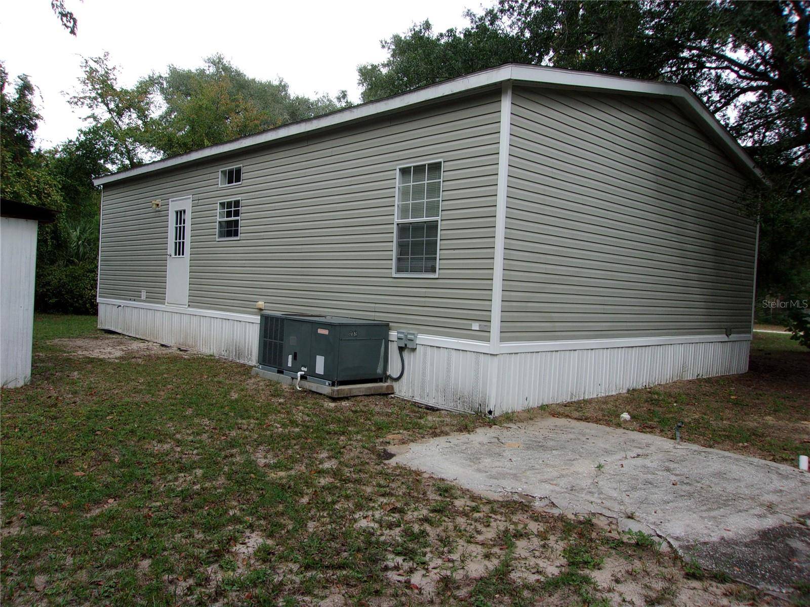 Silver Springs, FL 34488,8518 NE 154TH AVE