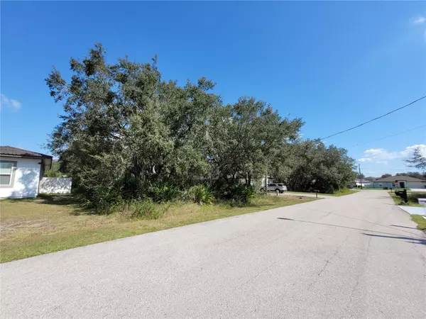 Poinciana, FL 34759,405 MANITOBA LN