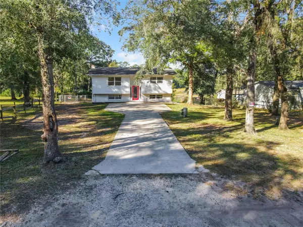 Silver Springs, FL 34488,322 NE 167TH CT