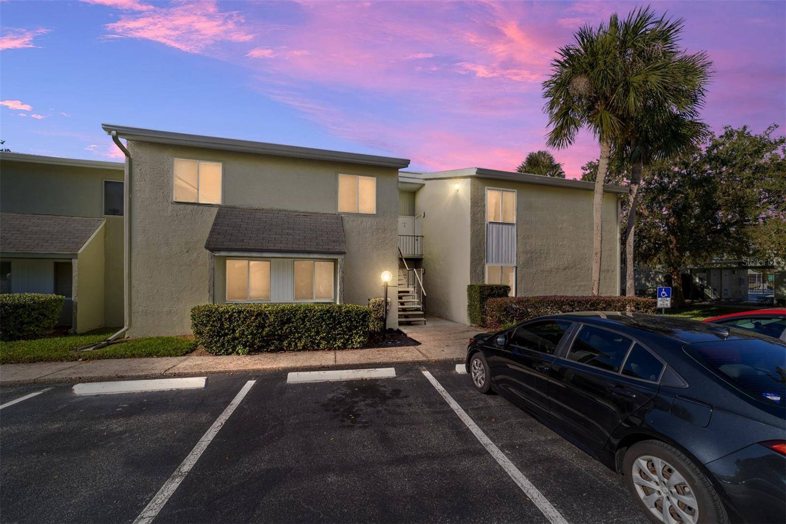 583 FAIRWAYS CIR #B,  Ocala,  FL 34472