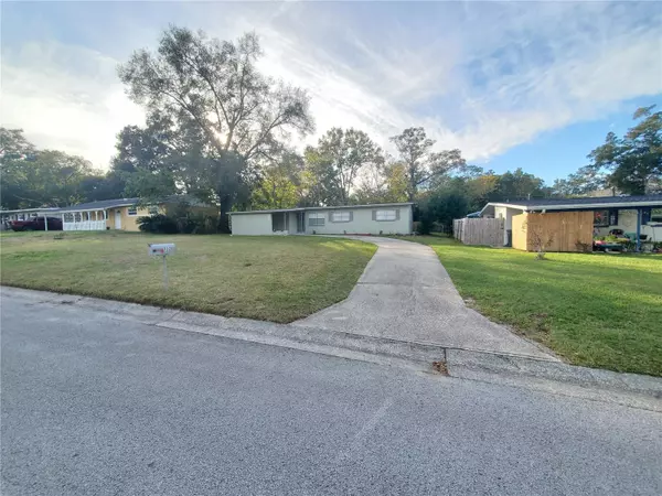 Ocala, FL 34471,822 SE 35TH AVE