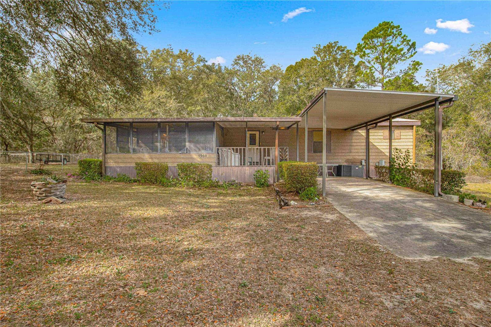5960 SE 183RD CT, Ocklawaha, FL 32179