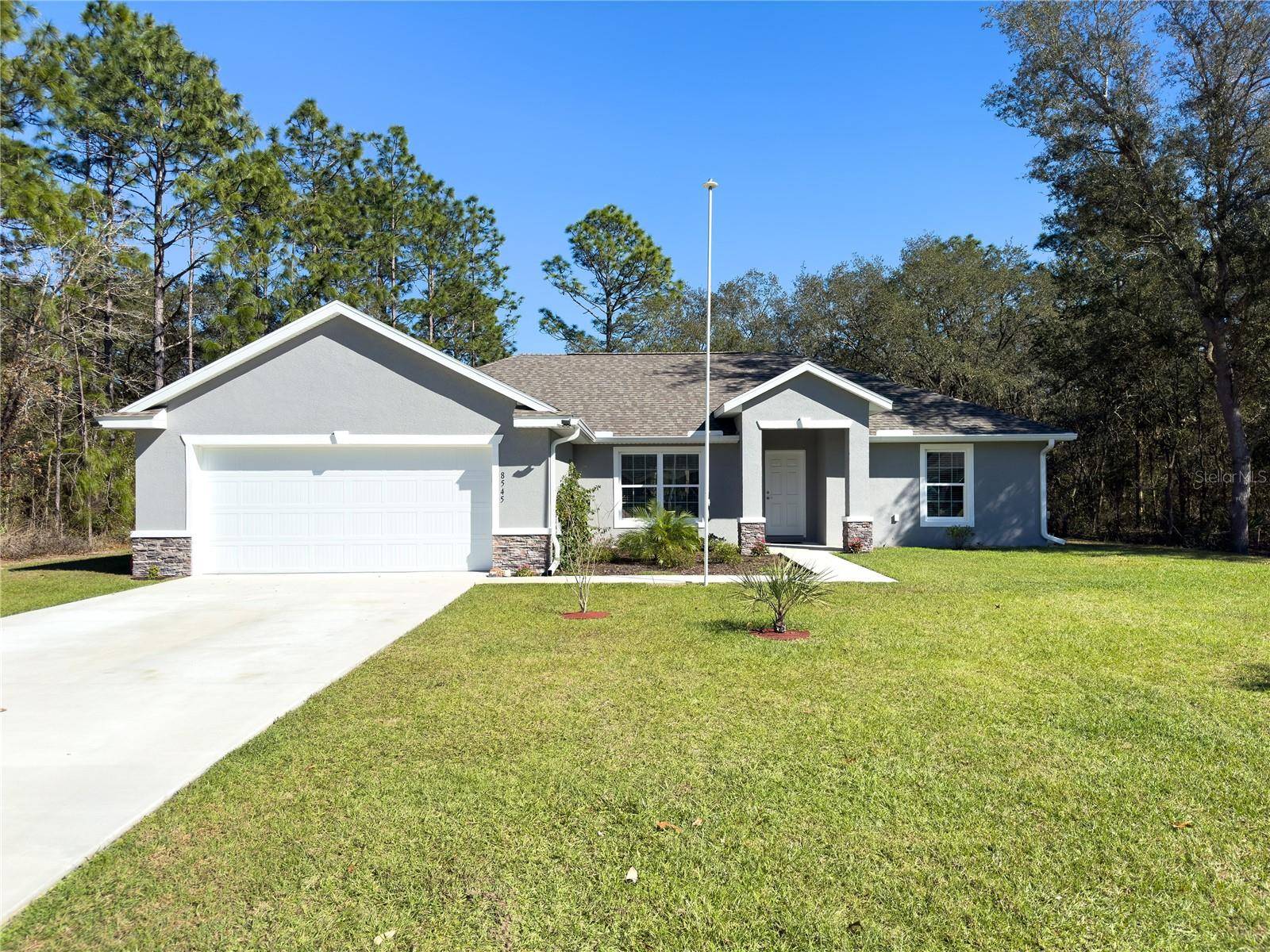 8545 N EMPIRE AVE, Citrus Springs, FL 34433