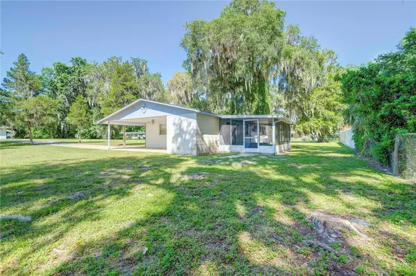 Lake Panasoffkee, FL 33538,2429 CR 451