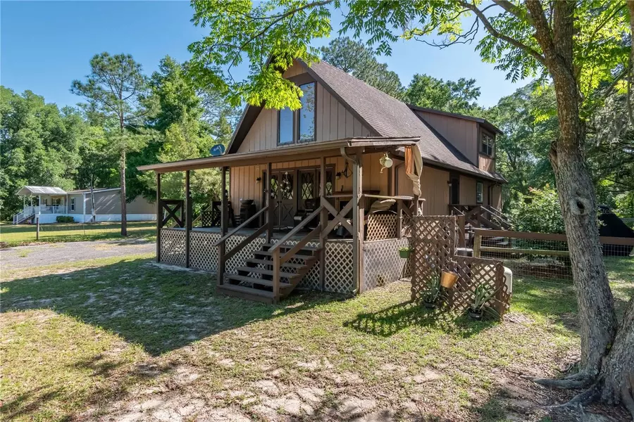 13881 NE JACKSONVILLE RD, Citra, FL 32113