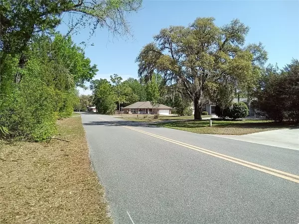 Homosassa, FL 34446,30 PINE DR