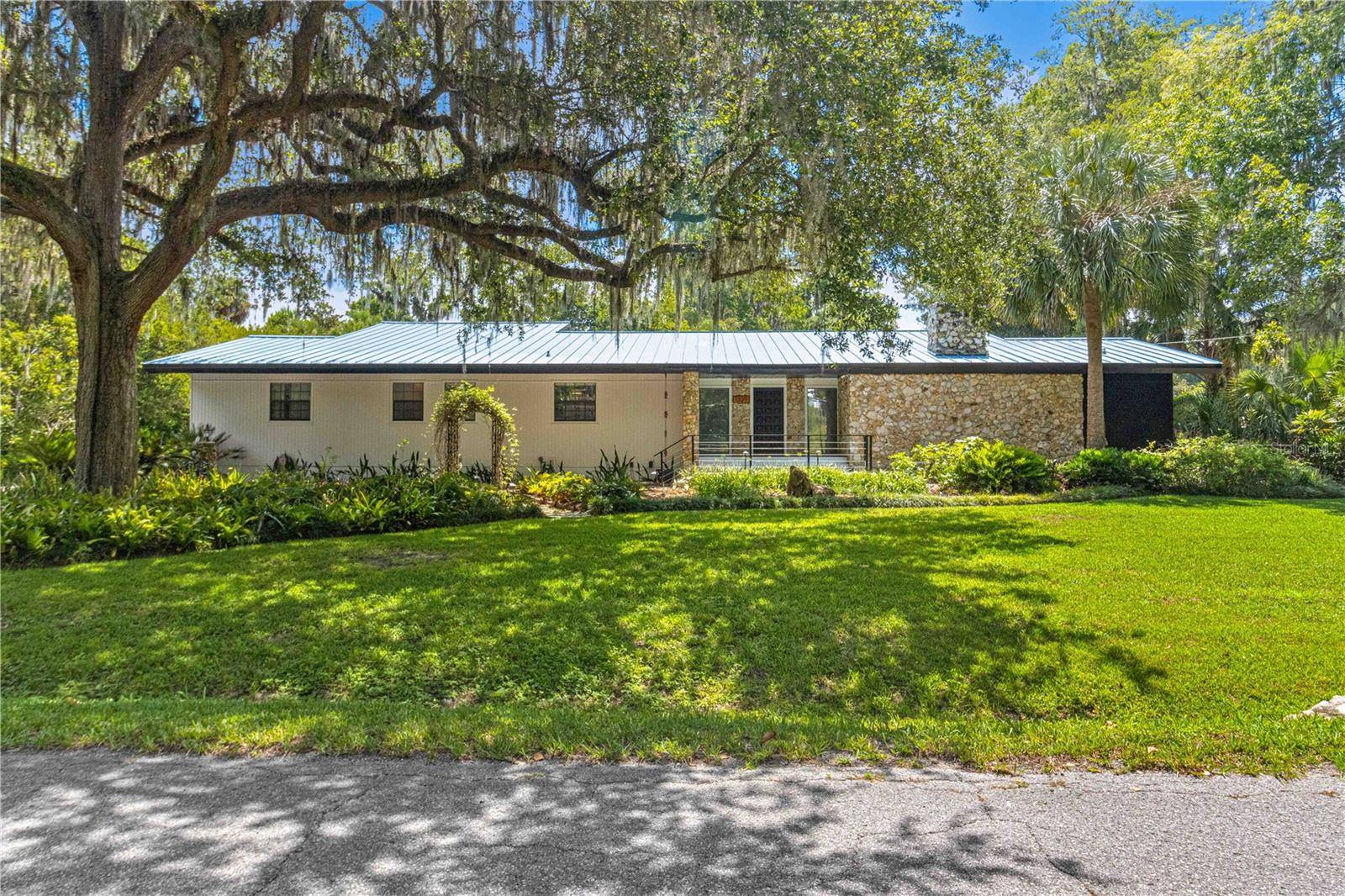 1339 SE 17TH AVE,  Ocala,  FL 34471