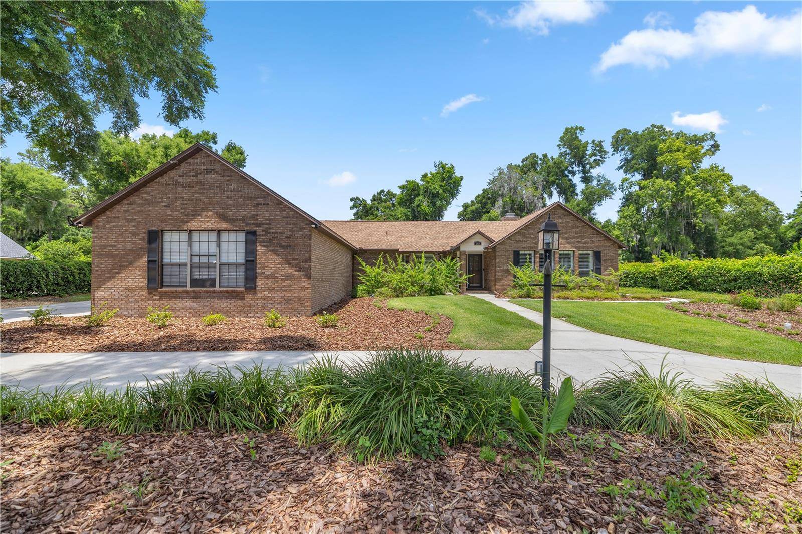 Ocala, FL 34471,2811 SE 14TH ST