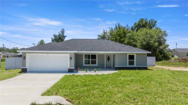 10 MAPLE CRSE, Ocklawaha, FL 32179