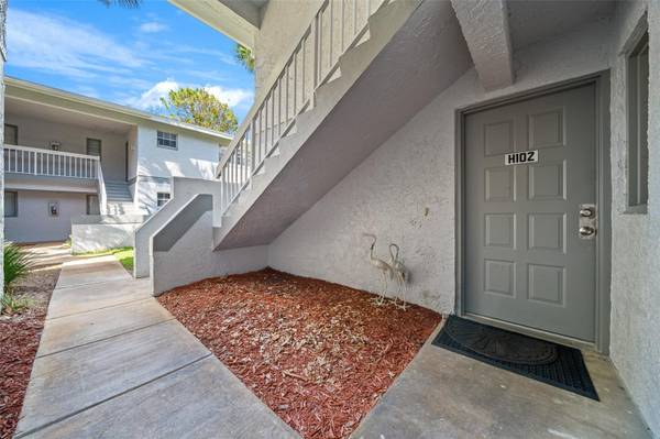 567 MIDWAY TRAK #H102, Ocala, FL 34472