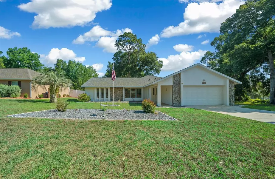 13027 NE 7TH LOOP, Silver Springs, FL 34488