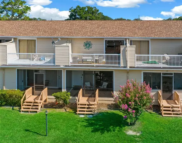 11001 SE SUNSET HARBOR RD #H50, Summerfield, FL 34491