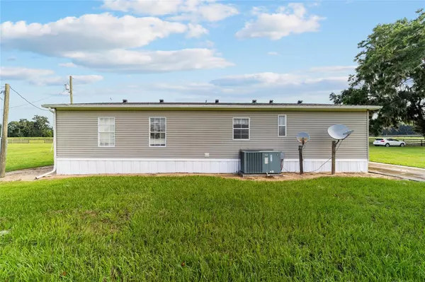 Reddick, FL 32686,17176 N US HIGHWAY 441