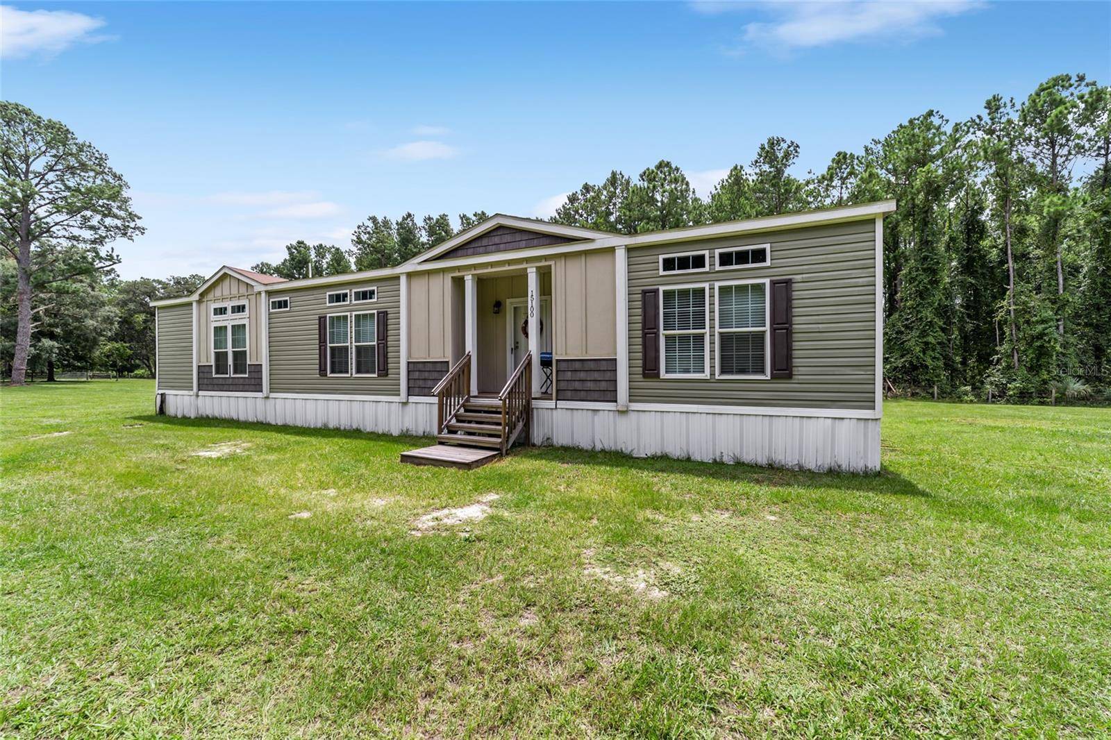 15100 SE 85TH ST, Ocklawaha, FL 32179