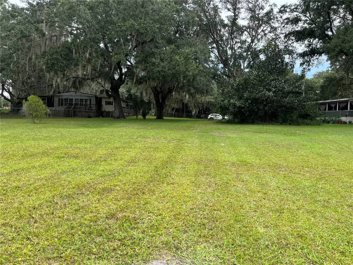 Silver Springs, FL 34488,204 SE 167TH CT