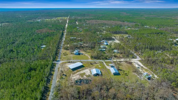 Steinhatchee, FL 32359,1208 PINE HILL DR